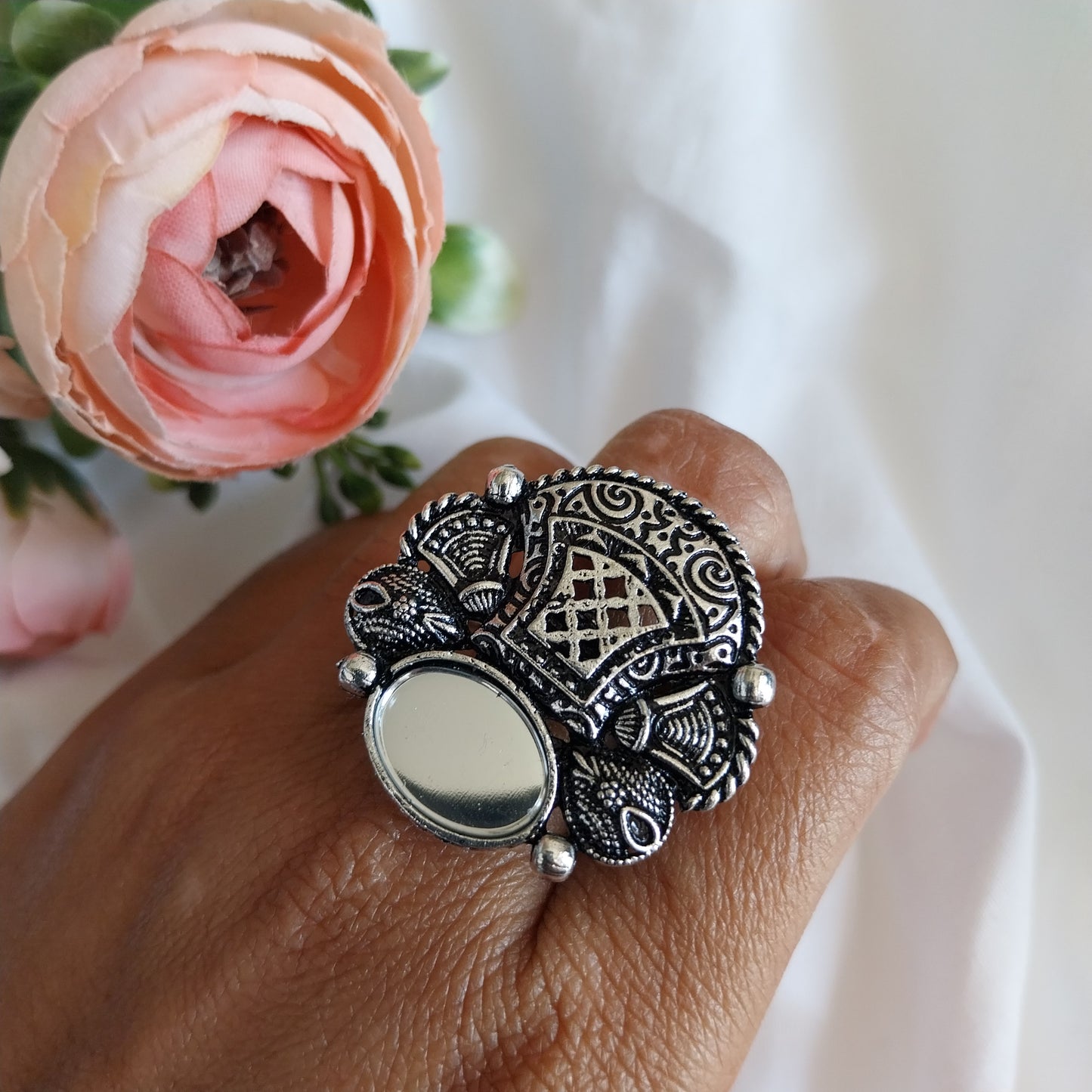 Antique Oxidized Silver Oval Mirror Adjustable Finger Ring