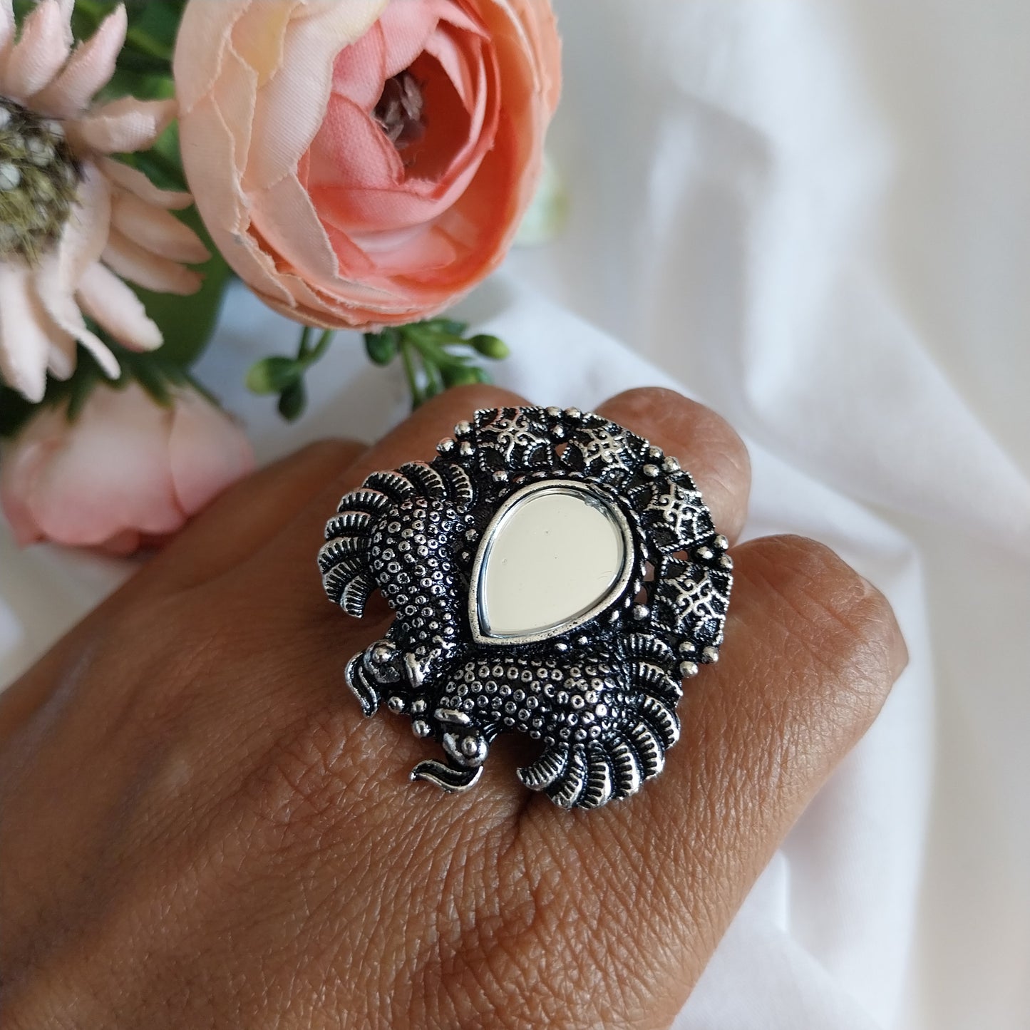 Antique Oxidized Silver Peacock Design Teardrop Mirror Adjustable Finger Ring