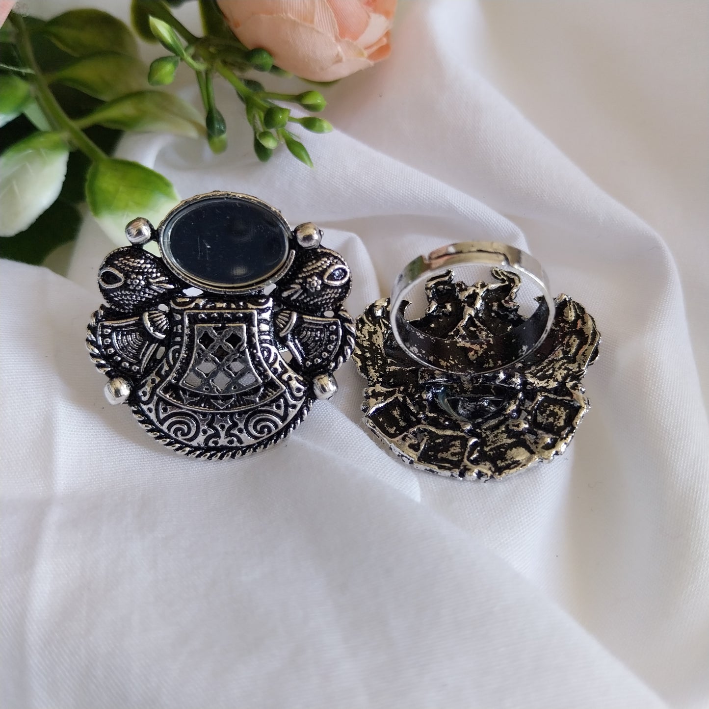 Antique Oxidized Silver Oval Mirror Adjustable Finger Ring